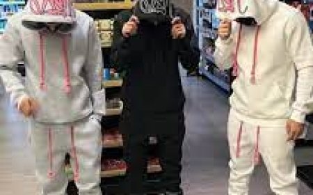 Syna World: The Rise of a Streetwear Powerhouse with the Iconic Syna World Tracksuit