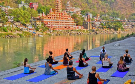 Detox Retreat in Rishikesh: Reconnect with Nature and Yourself