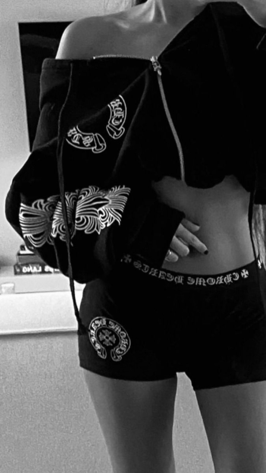 USA’s Pick Trendy Chrome Hearts Hoodie