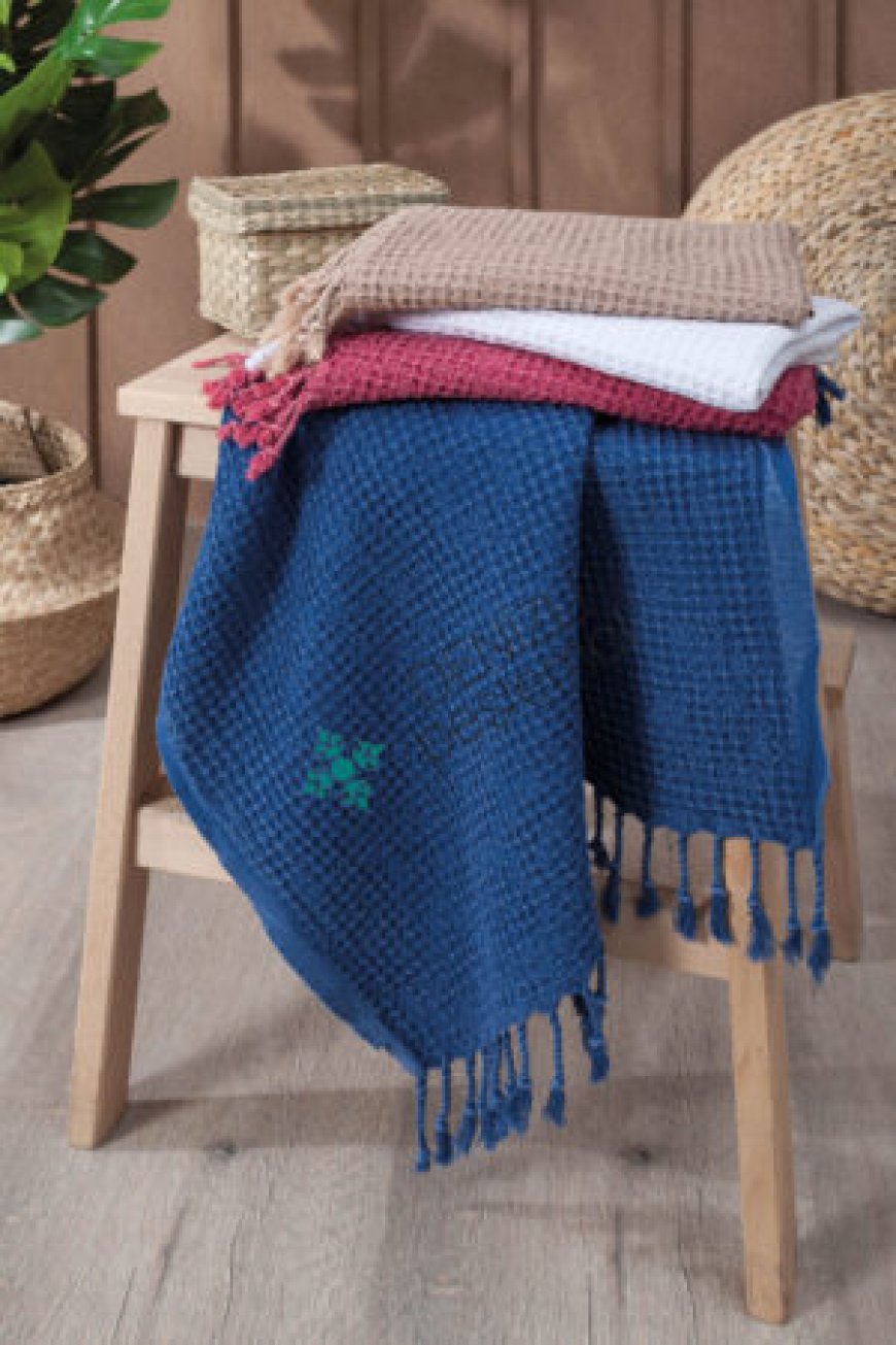 Wholesale Turkish Towels – Bulk Buy High-Quality Peshtemals for Retail & Resorts